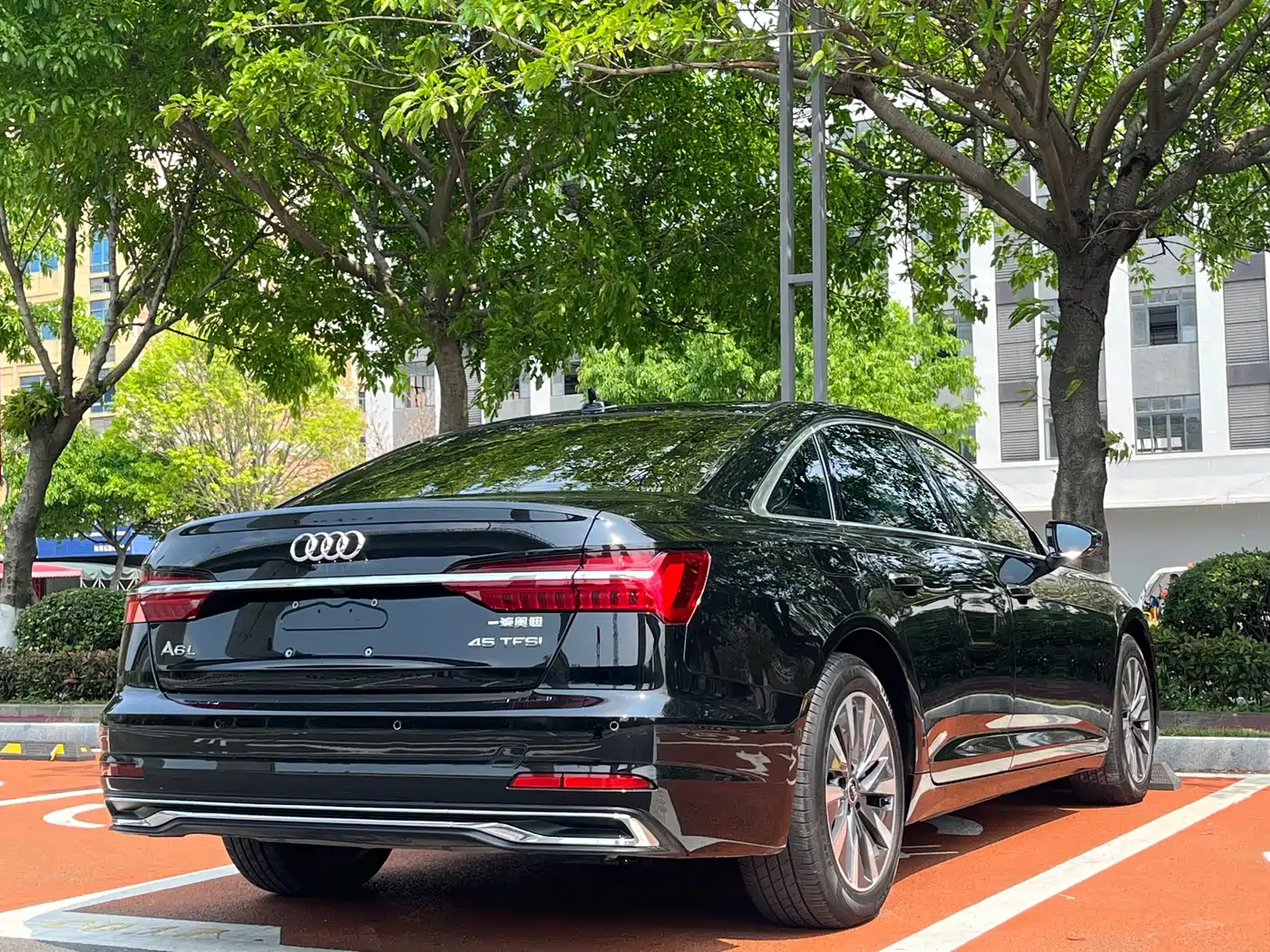 Audi A6L 2024 45 TFSI Premium Elegance фото 9