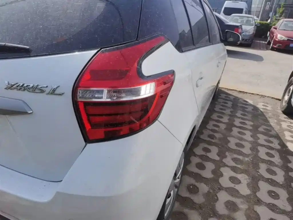 Toyota YARiS L Zhi Xuan 2019 1.5E CVT MeiDong Edition China VI фото 8
