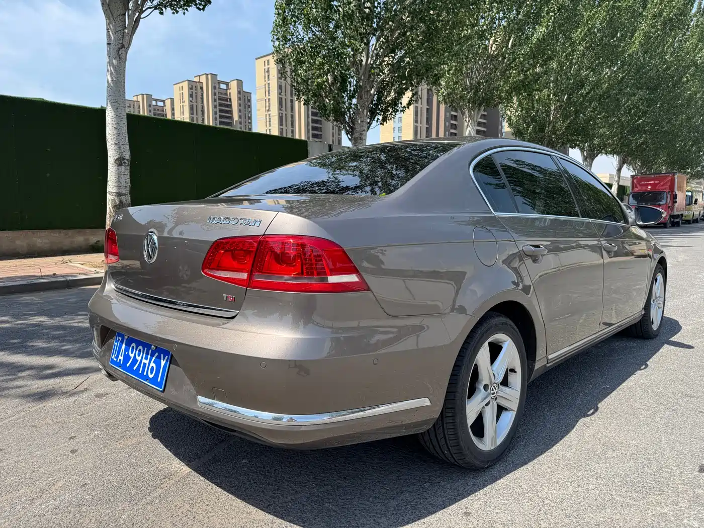 Volkswagen Magotan 2015 Facelift 1.8TSI Premium фото 16
