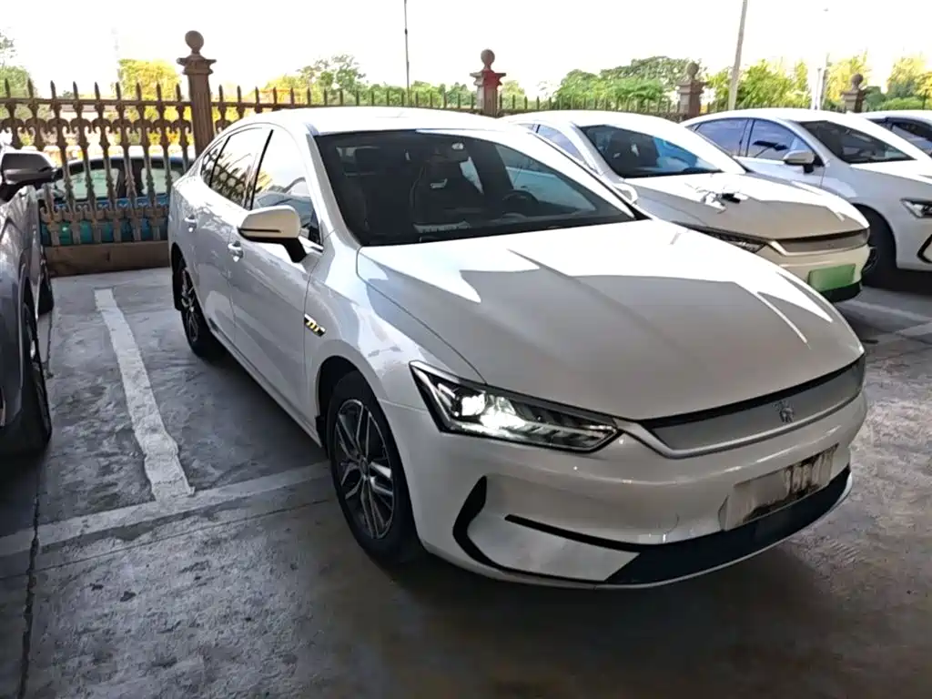 BYD Qin PLUS 2021 EV 500KM Luxury Model фото 4