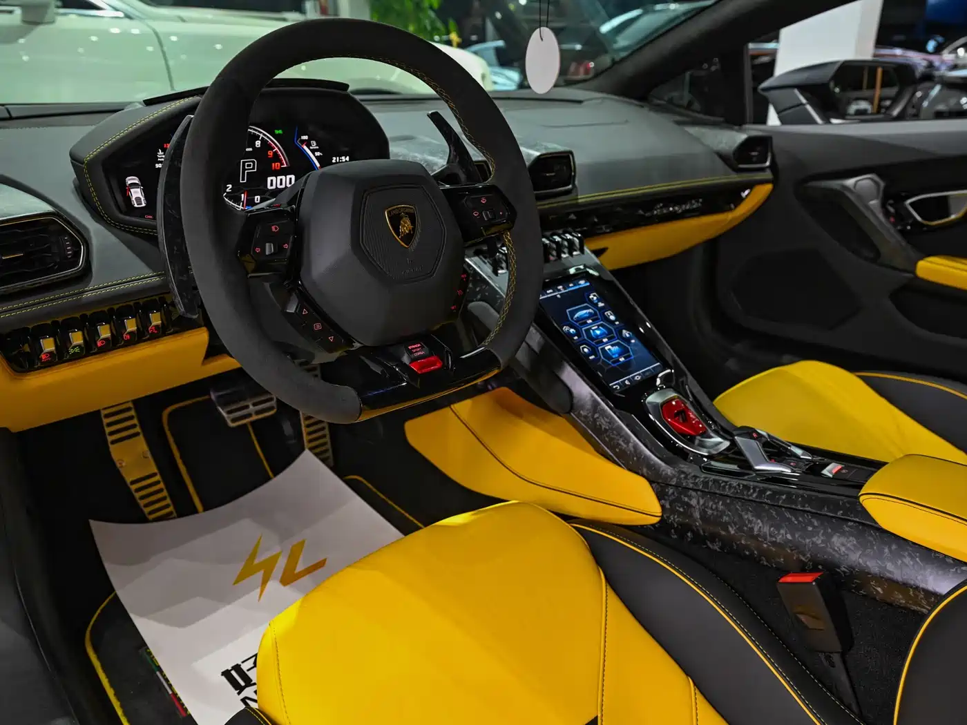 LAMBORGHINI HURACÁN