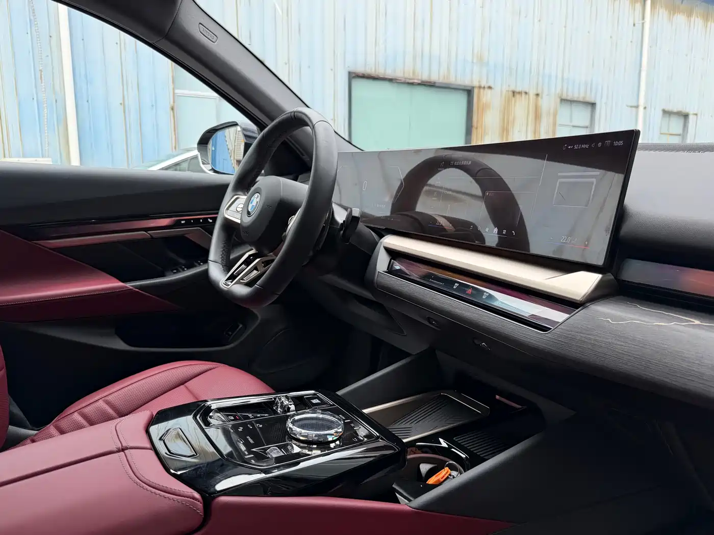 BMW 5 Series 2025 530Li Premium M Sport Package фото 13