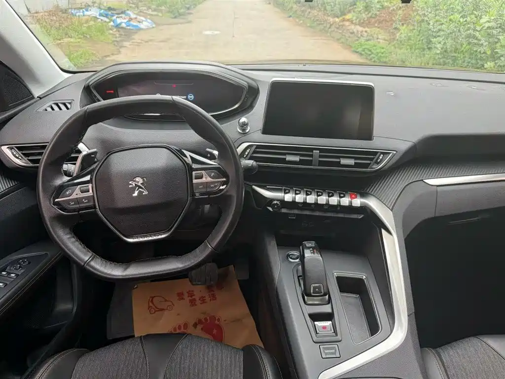 PEUGEOT 4008