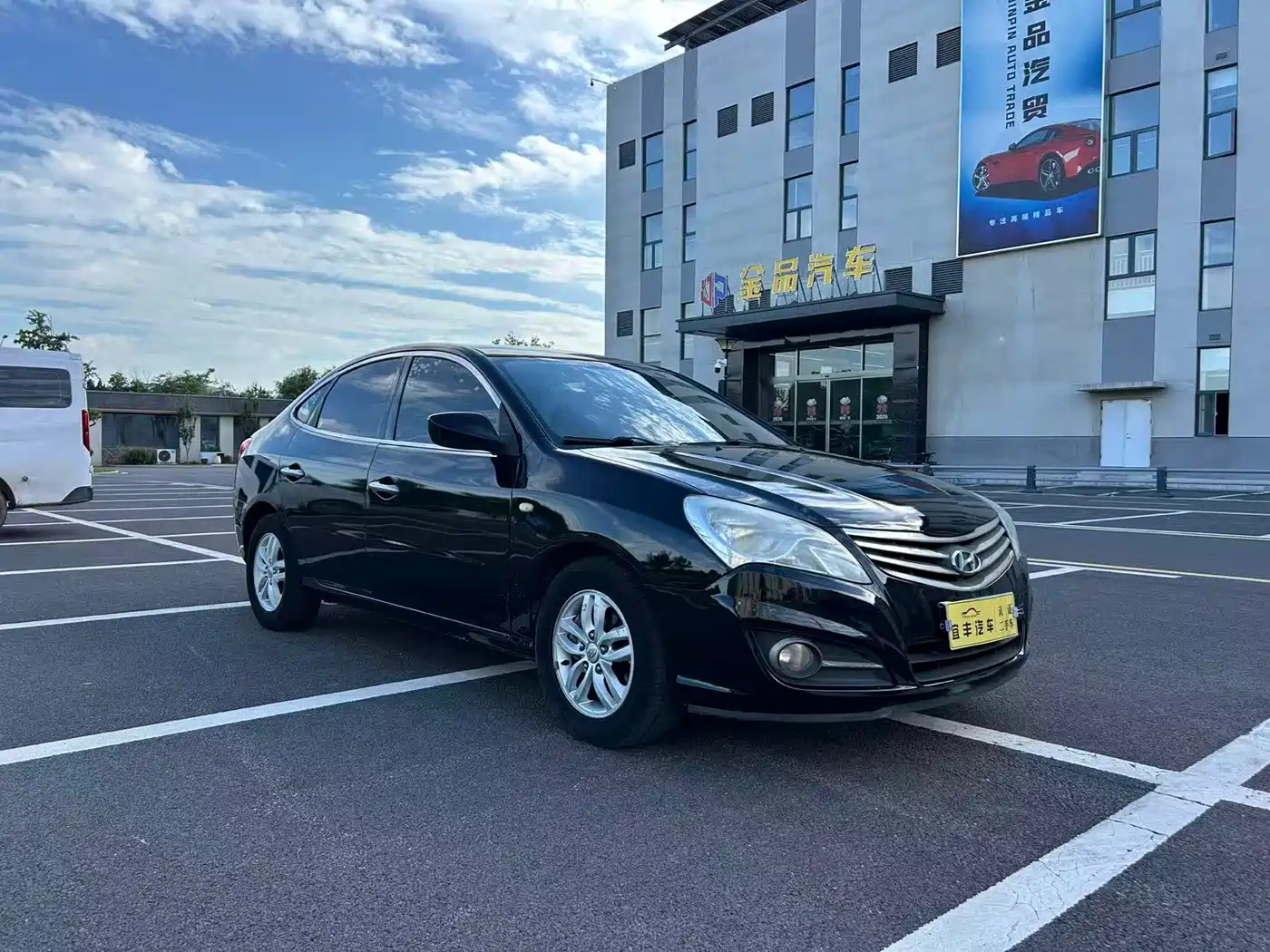 Hyundai Elantra 2011 1.6L Manual Luxury фото 3
