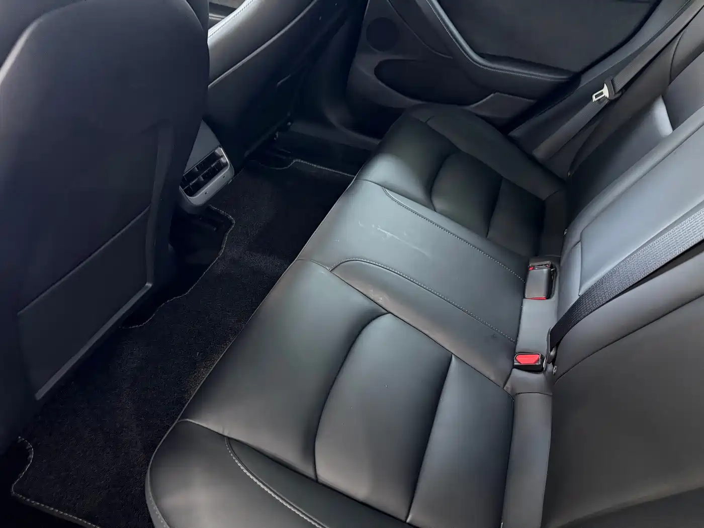 Tesla Model 3 2022 Model Rear-Wheel Drive Version фото 5