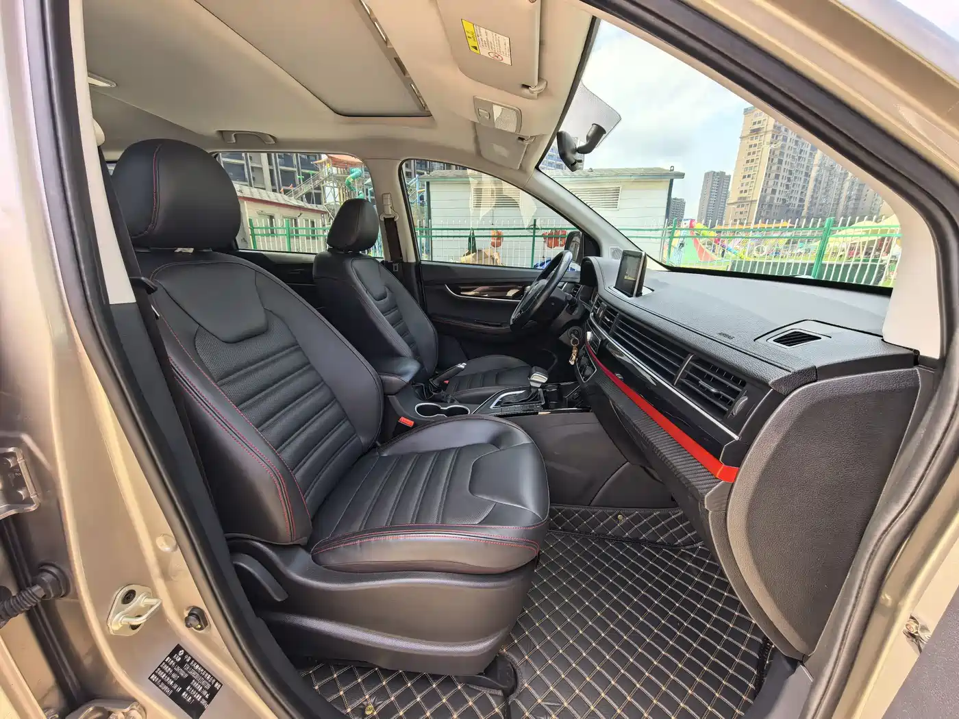 Dongfeng Fengxing Jingyi X6 2018 2017 Dynamic Series 1.5T CVT Premium