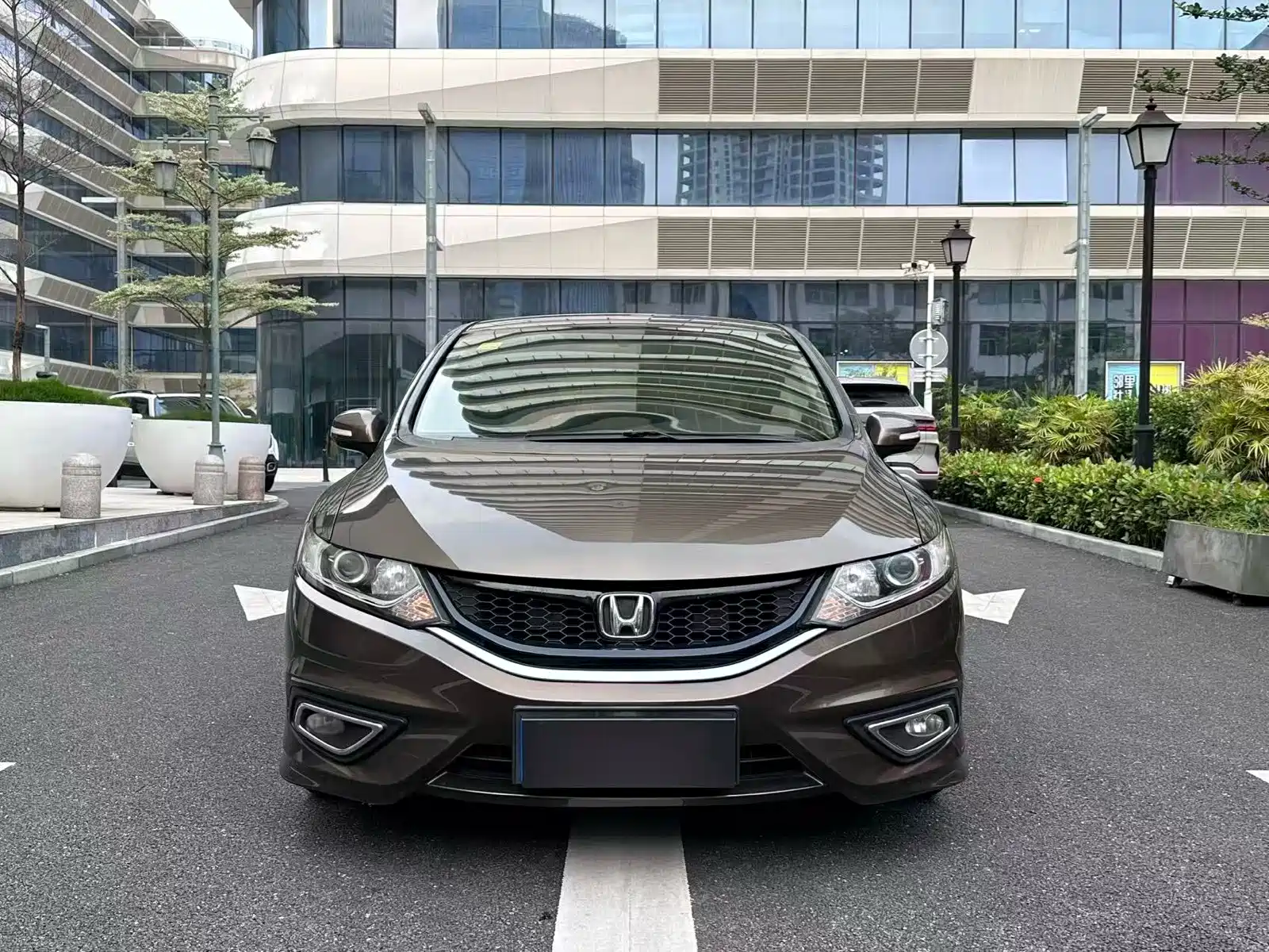 Фото 2 - Honda Jade