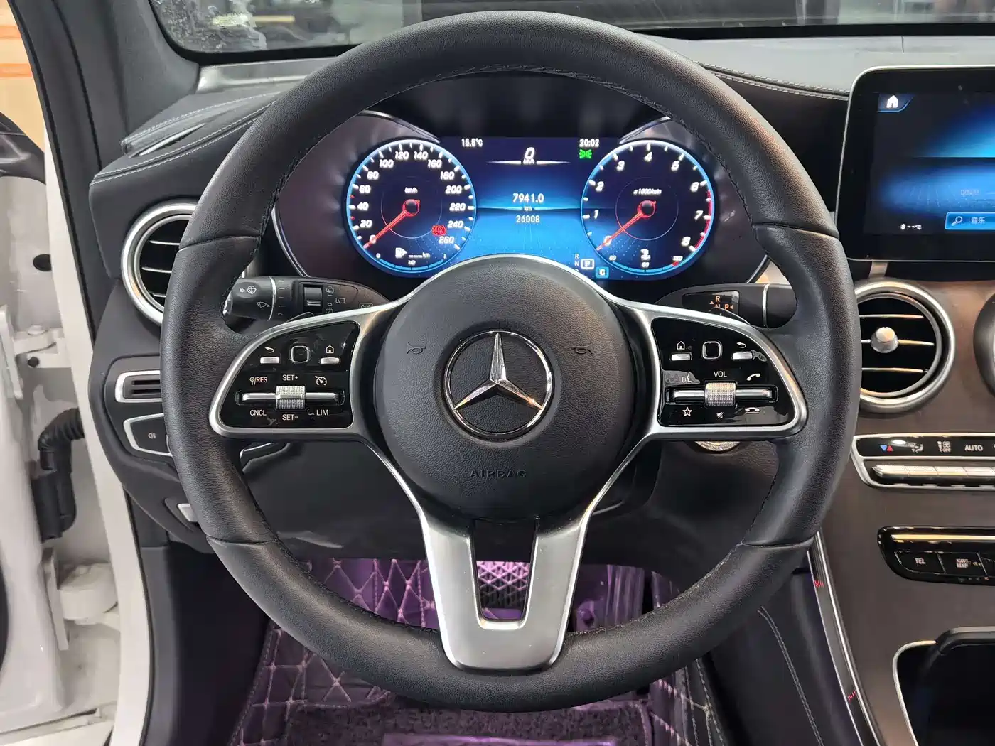 Mercedes-Benz GLC 2022 Model GLC 260 L 4MATIC Luxury Edition фото 11