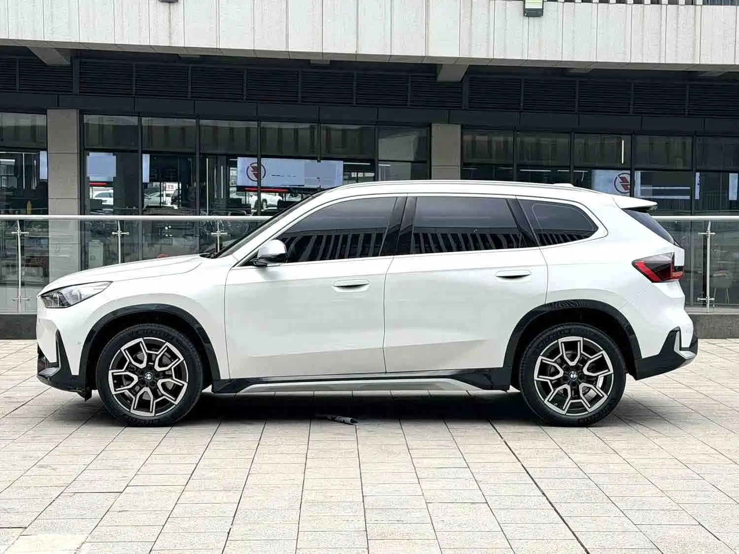Photo 4 - BMW X1