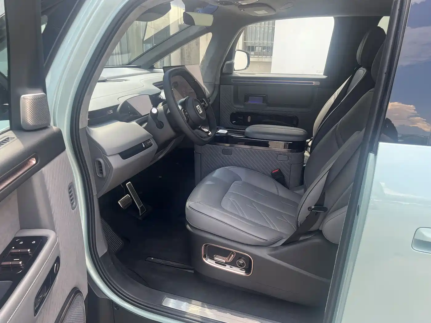 ZEEKR MIX 2026 2025 Smart Driving Edition