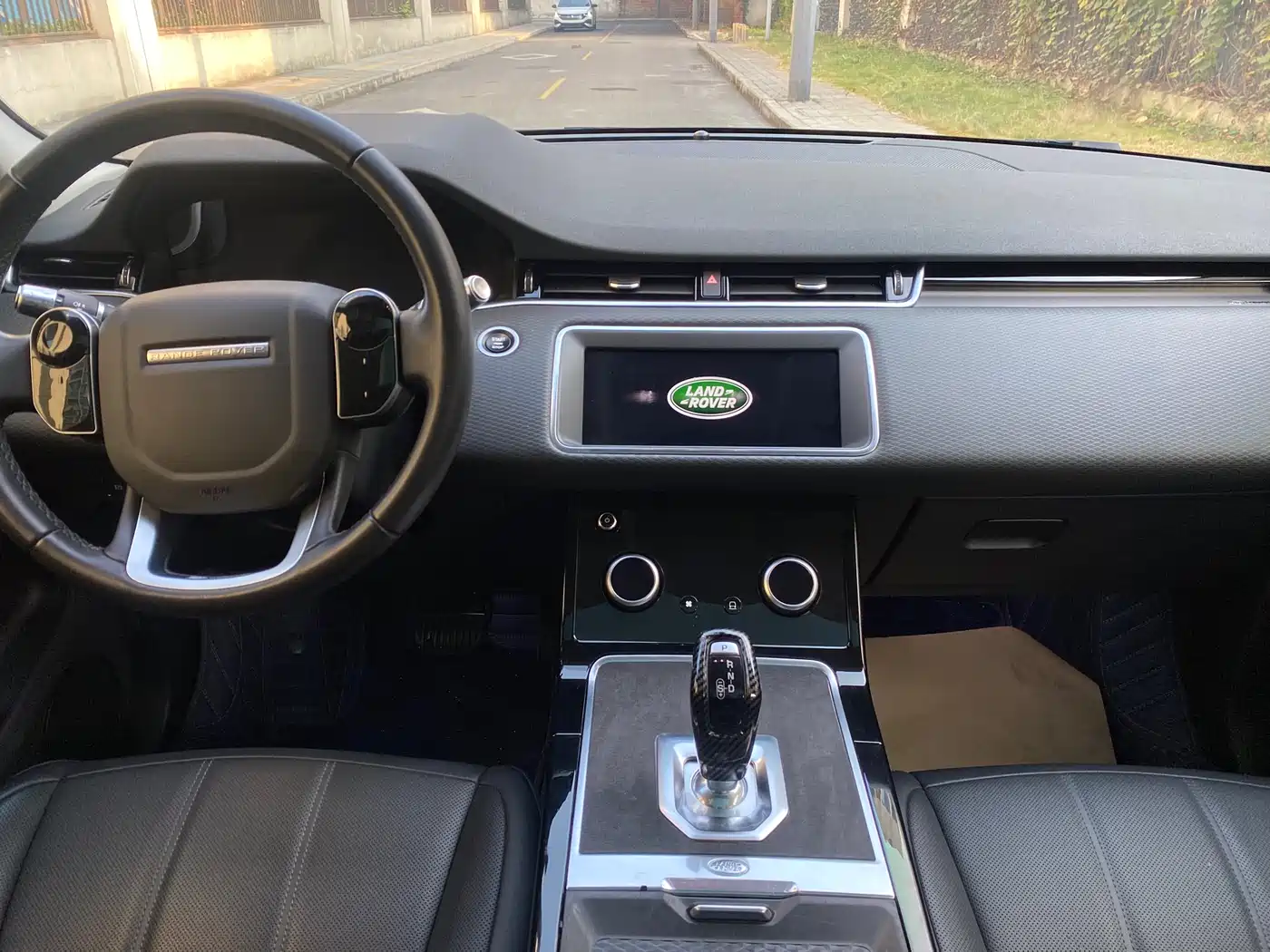 Land Rover Range Rover Evoque 2020 249PS Youth Edition фото 19