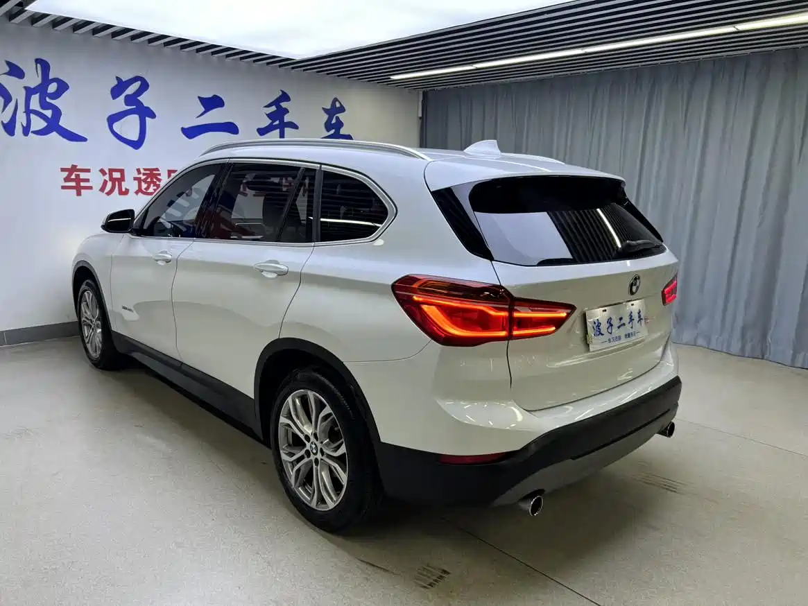 BMW X1 2018 sDrive20Li Leading Model фото 20