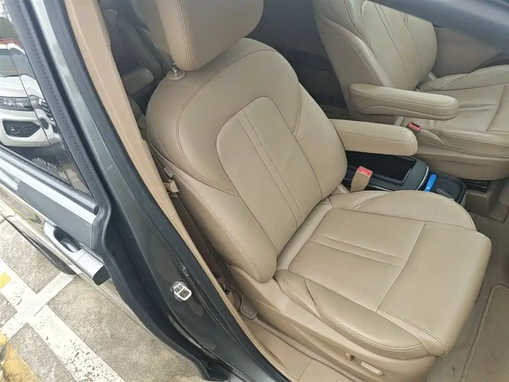 Buick GL8 2017 ES 28T Premium China V фото 19