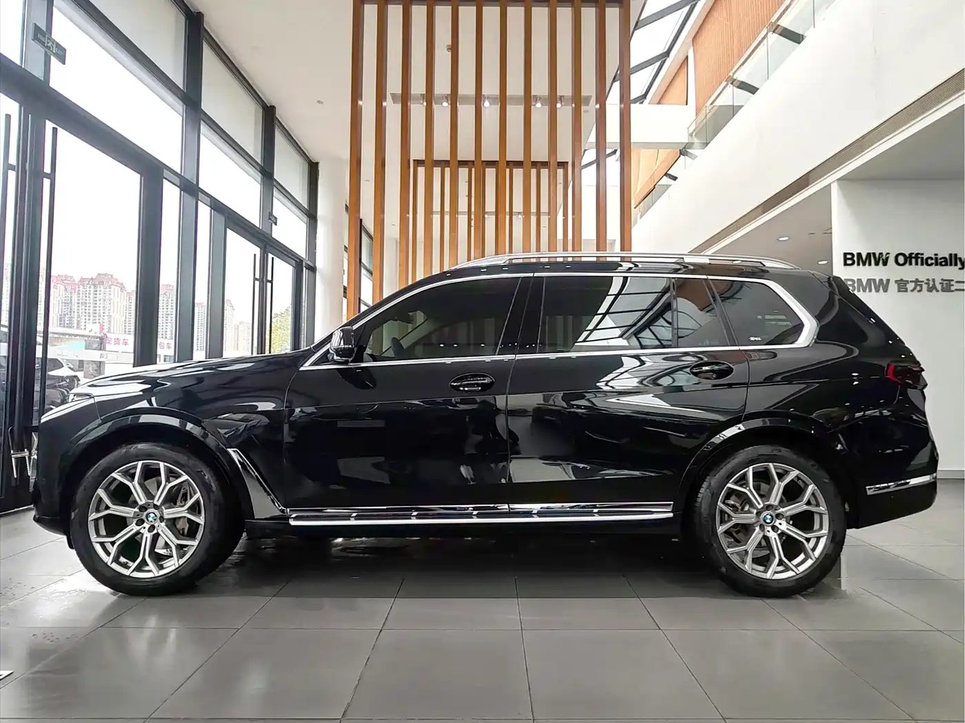 BMW X7 2024 xDrive40i Leading Luxury Package фото 4