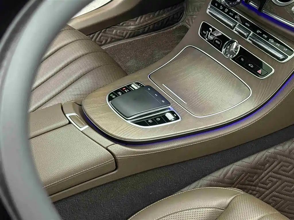 Mercedes-Benz E-Class 2020 Facelift E 300 L Exclusive фото 12