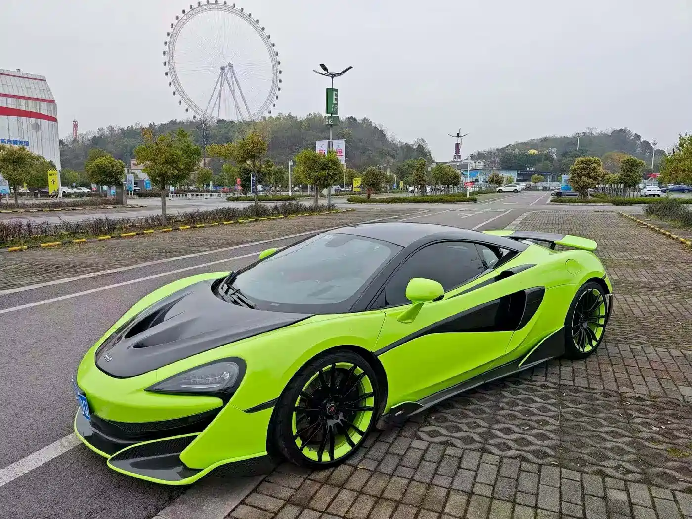 McLaren 570