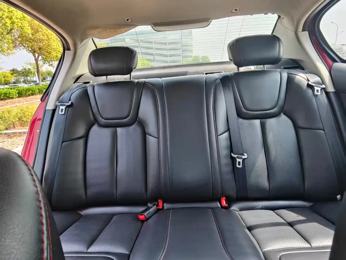 Peugeot 308 2014 Model Joy Edition Classic 1.6L Automatic Superior Style фото 13