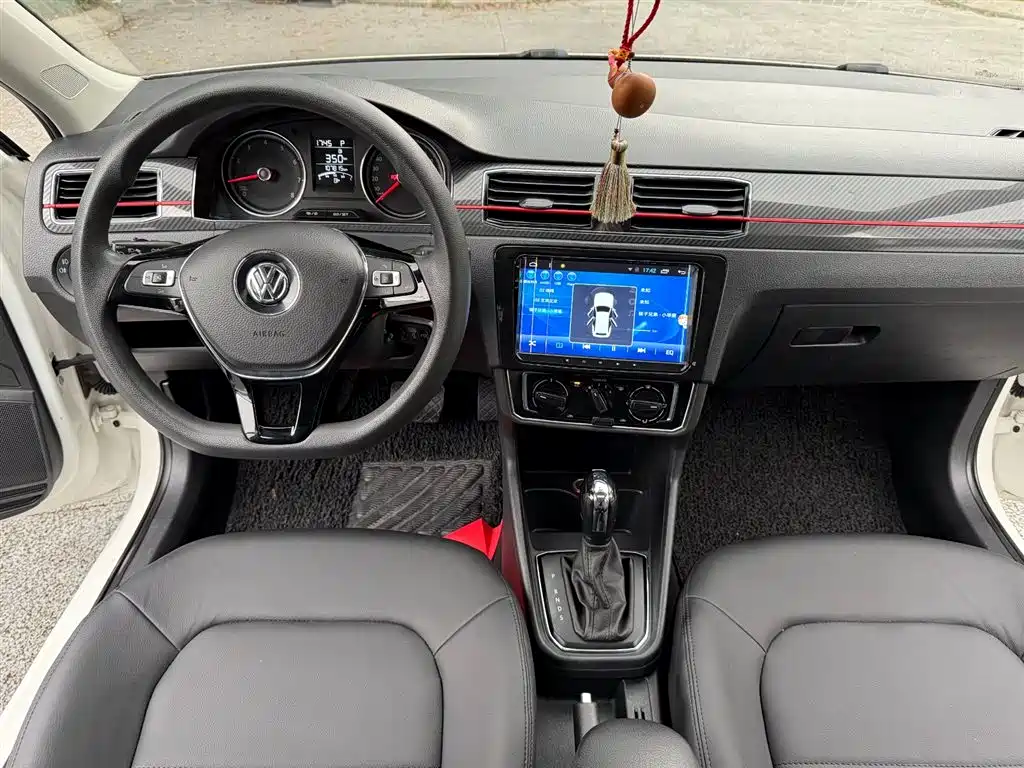 Volkswagen Santana 2017 Gran Santana 1.6L Auto Luxury фото 15