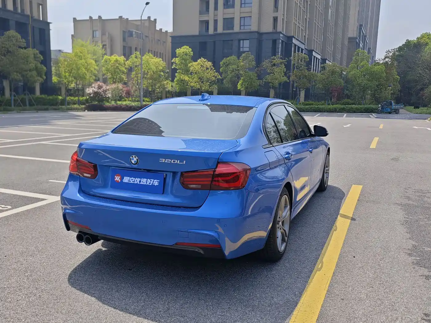 BMW 3 Series 2019 320Li M Sport Black Night Edition фото 17