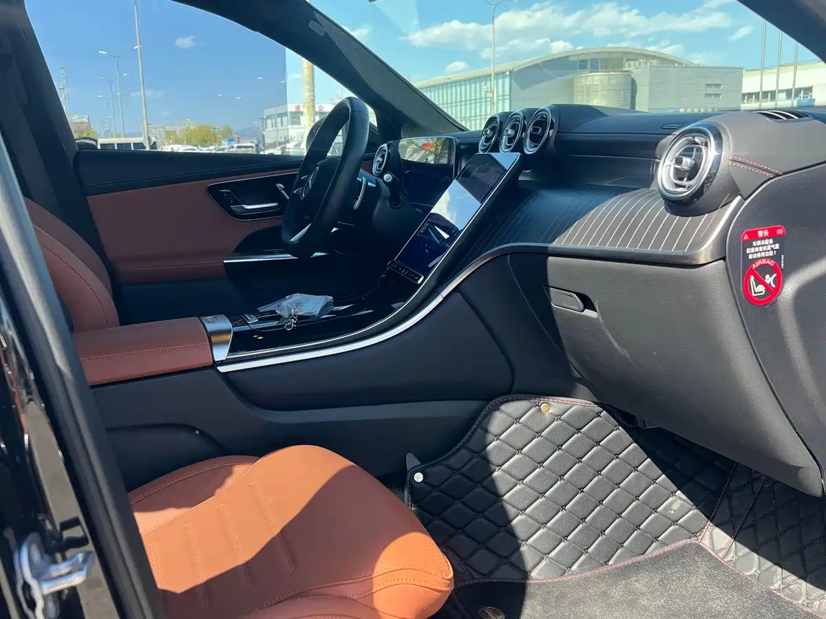 Mercedes-Benz GLC 2024 GLC 260 L 4MATIC Luxury 5-seater фото 11