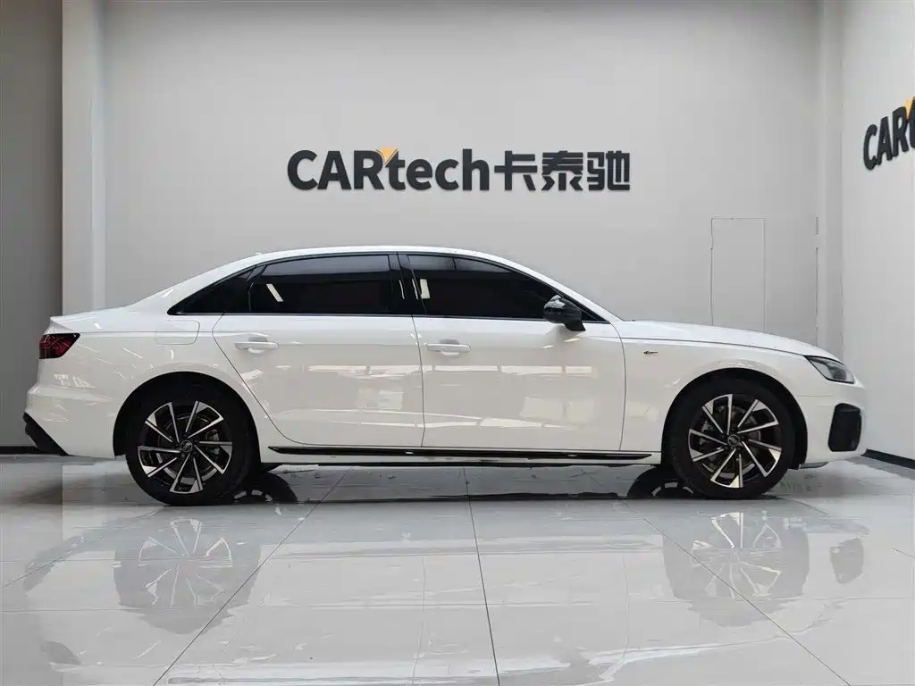 Audi A4L 2023 40 TFSI quattro Luxury Sport фото 5