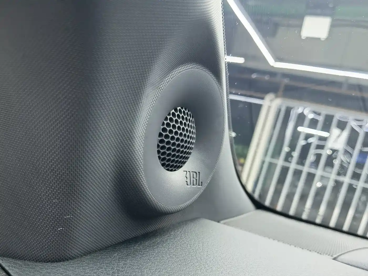 Toyota Sienna 2021 2.5L Hybrid Platinum Edition фото 18