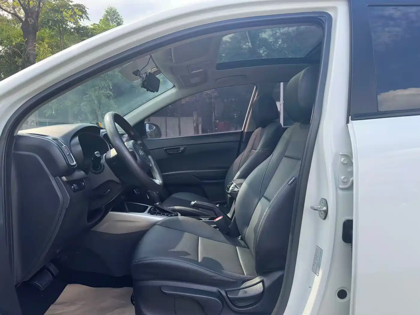 Kia KX3 Smart Run 2017 1.6L Automatic Proud Elegance Edition фото 4