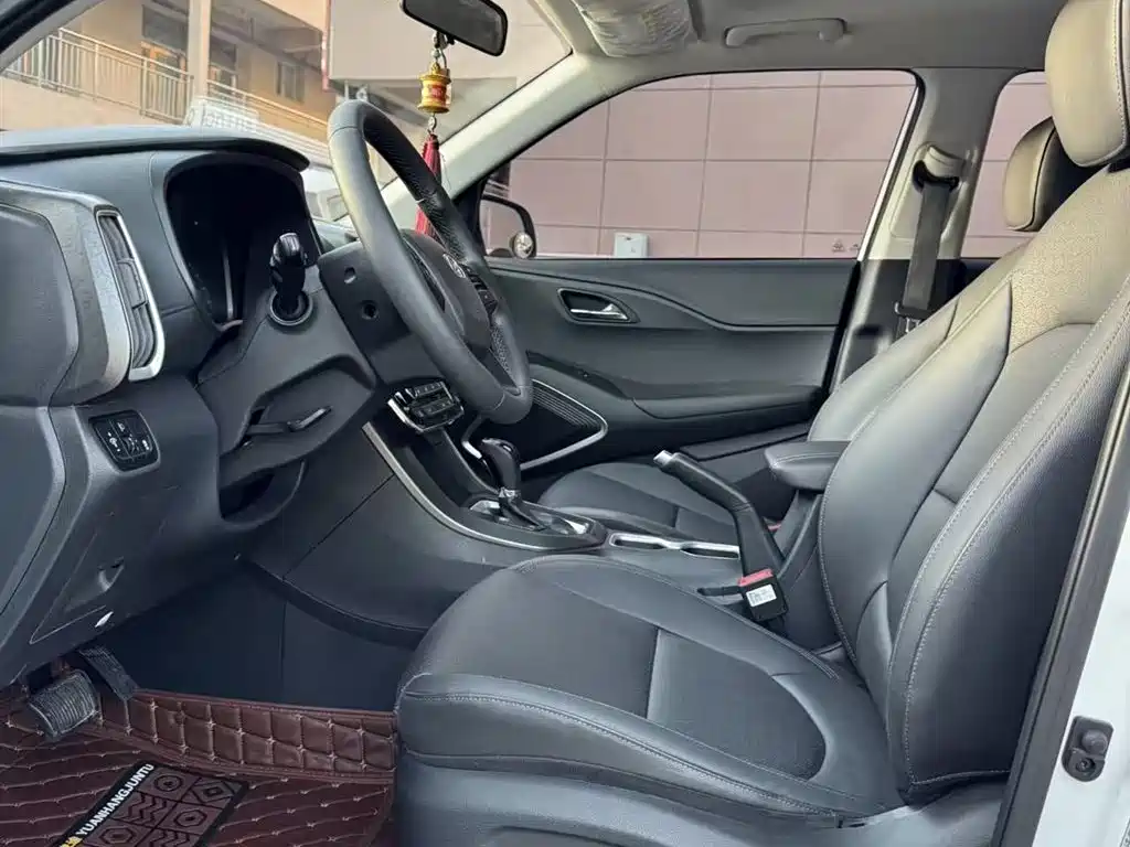 Hyundai Beijing Hyundai ix35 2018 2.0L Automatic 2WD Zhiyong·Enjoyment Edition фото 15