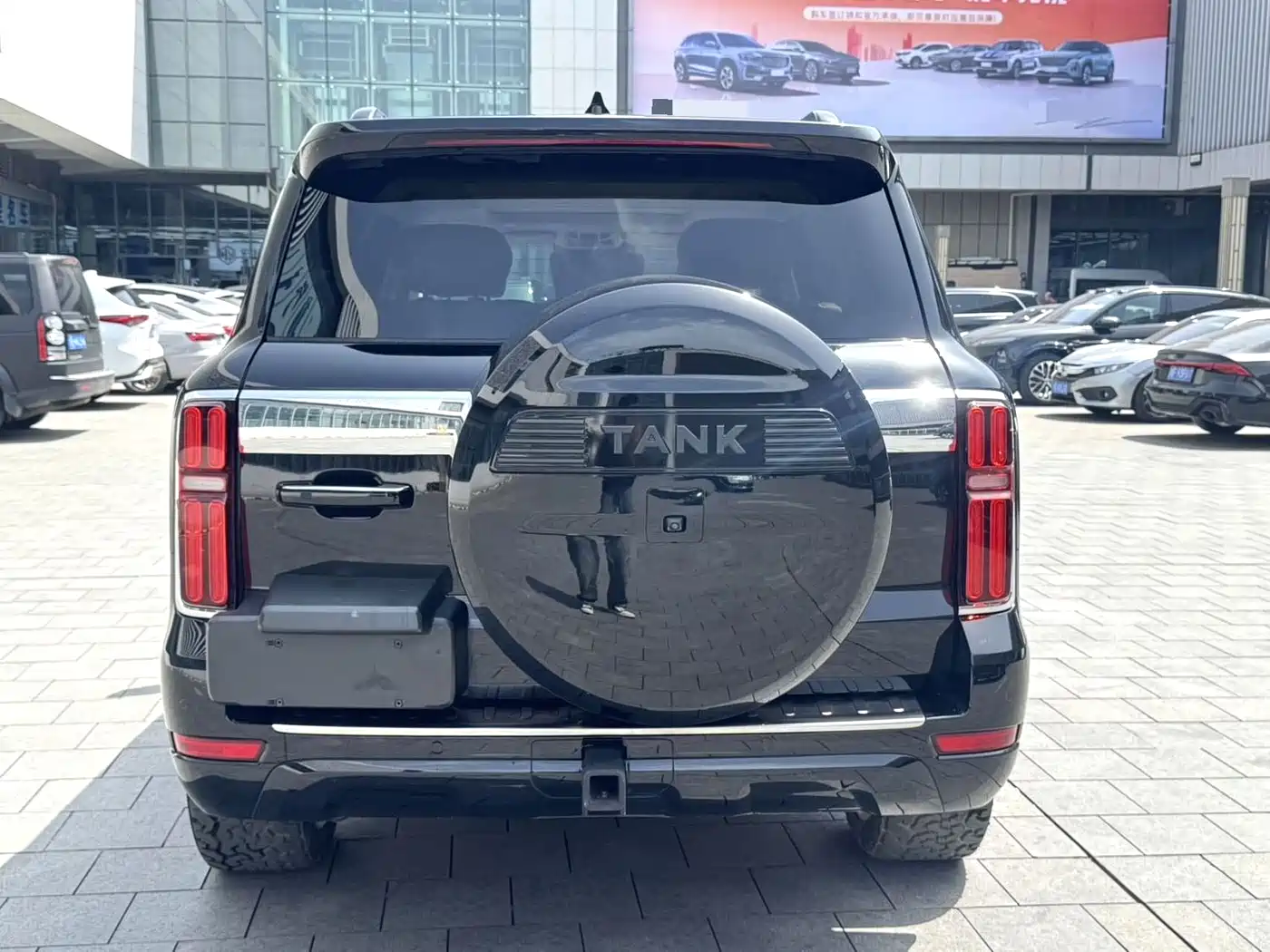 Tank 500 EV 2023 Hi4-T фото 7