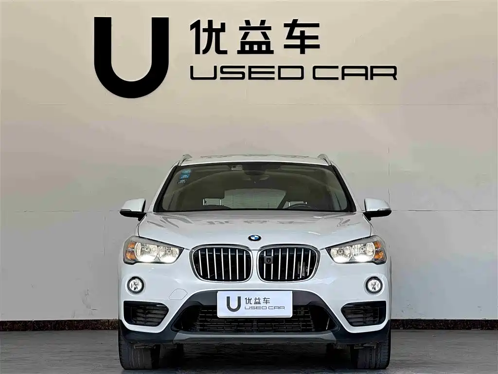 BMW X1 2018 sDrive18Li Fashion Model фото 2