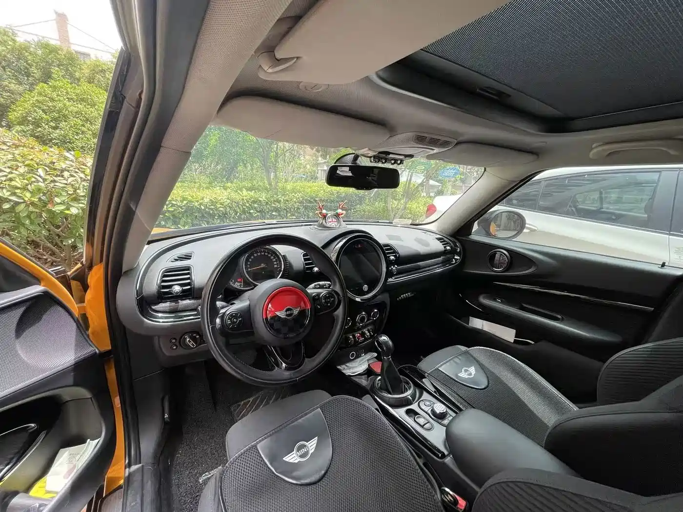 Photo 3 - MINI CLUBMAN