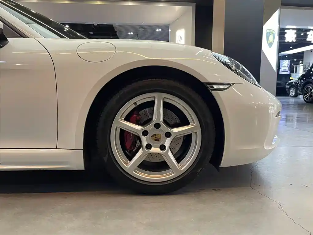 Porsche 718 2018 Boxster 2.0T фото 16