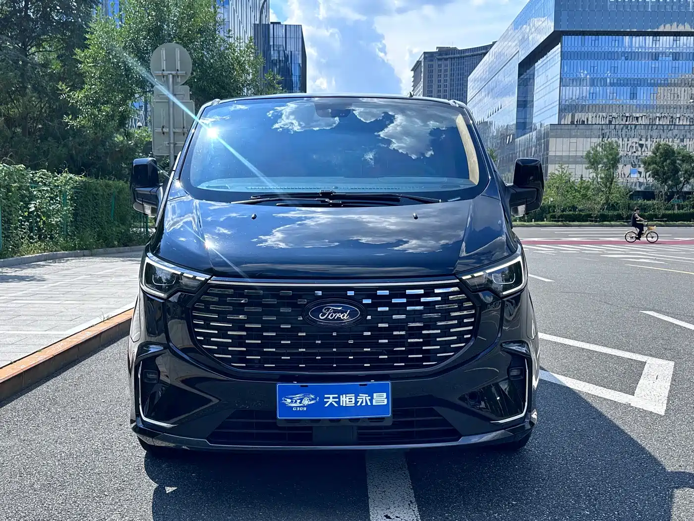 2023 Ford Tourneo
