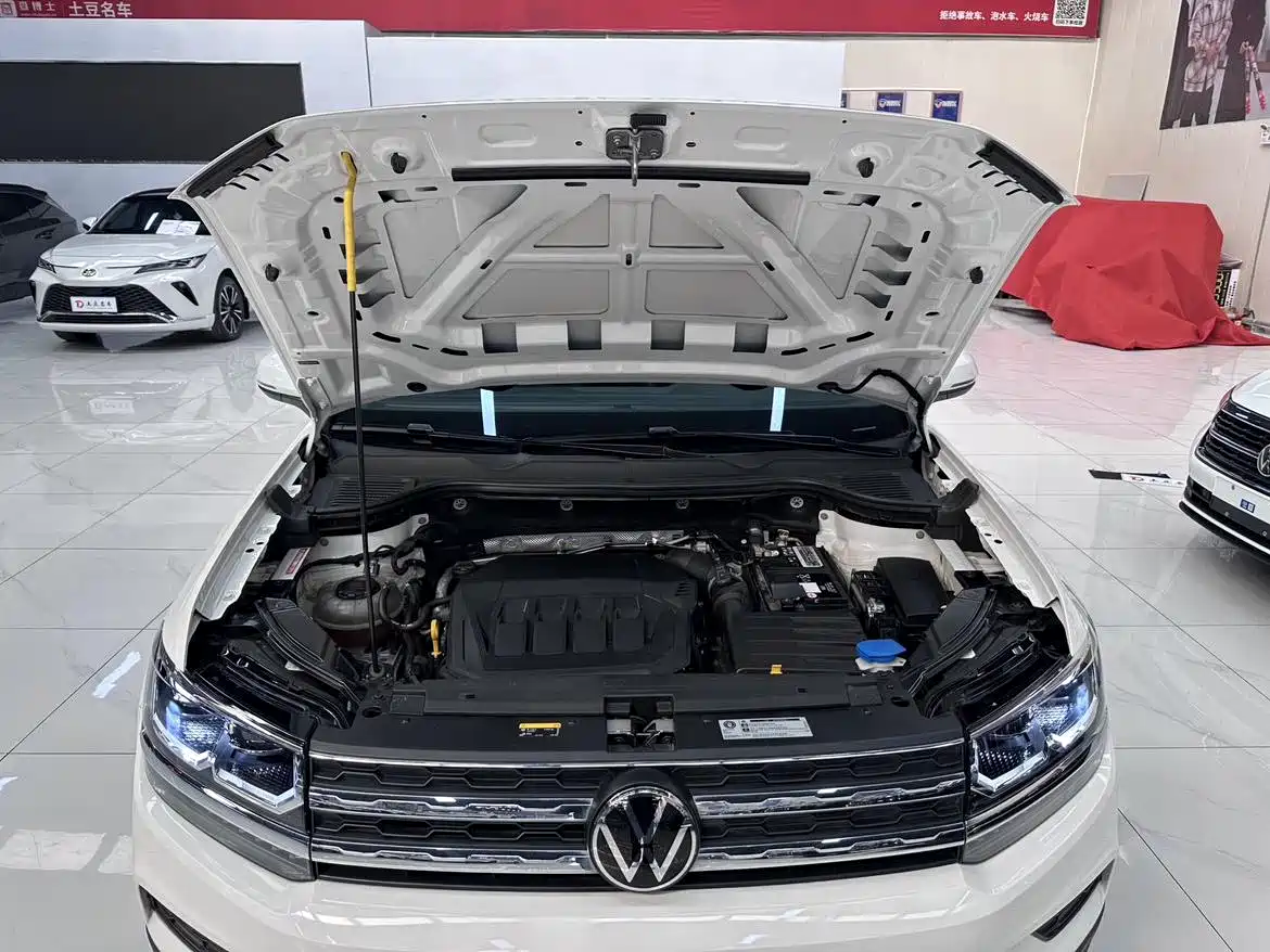 Volkswagen Tharu 2022 330TSI AWD Flagship Edition фото 9