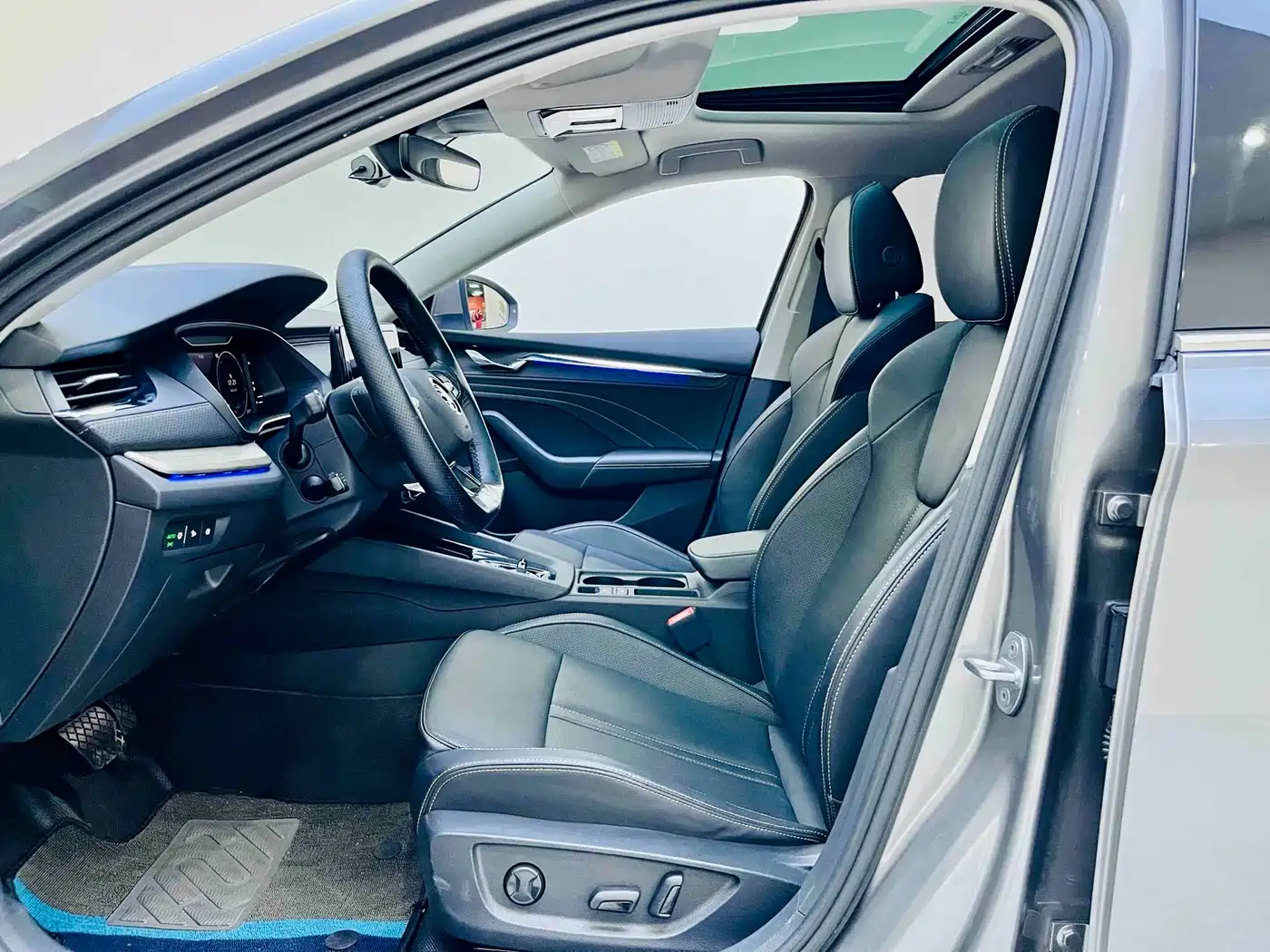 Škoda Octavia 2022 PRO TSI280 Luxury Edition фото 6