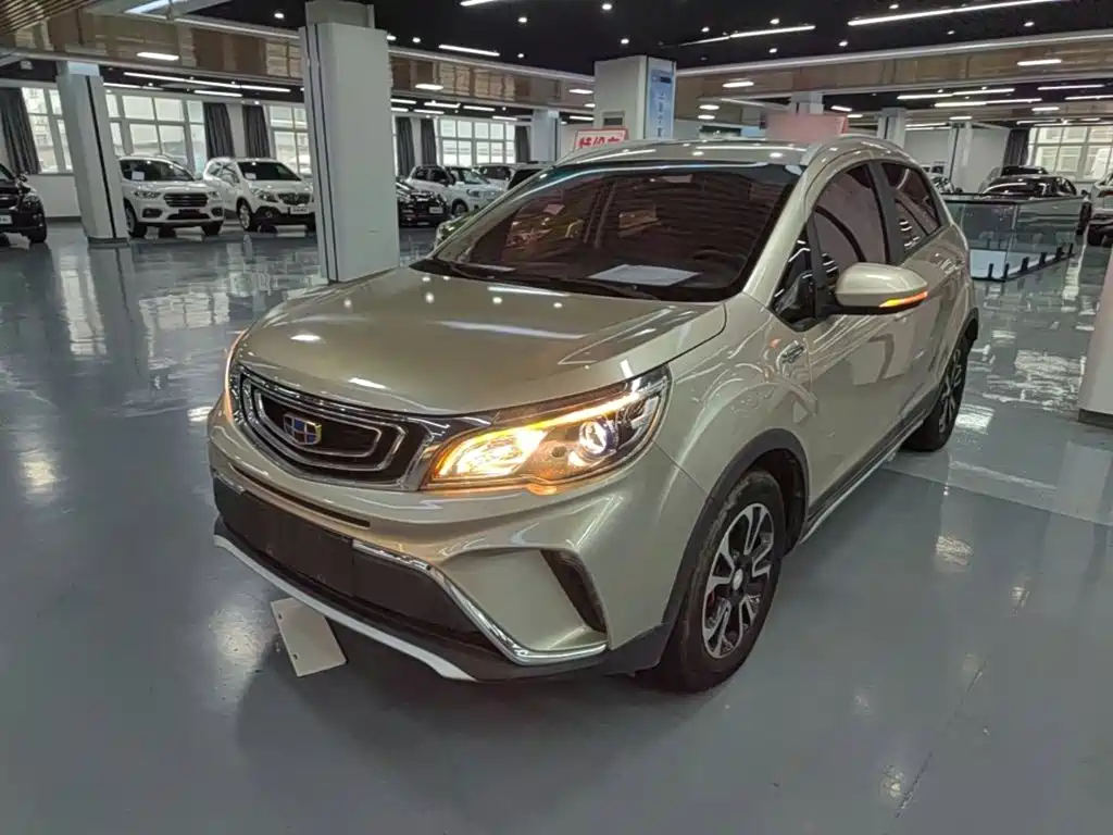 Фото 2 - Geely Vision X3
