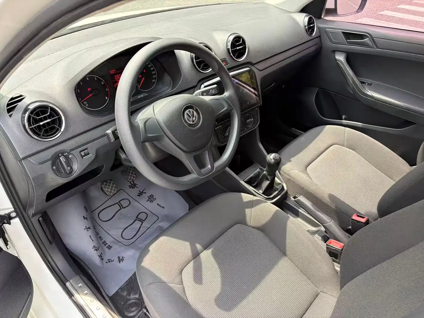 Volkswagen Jetta 2017 1.4L Manual Fashion фото 5