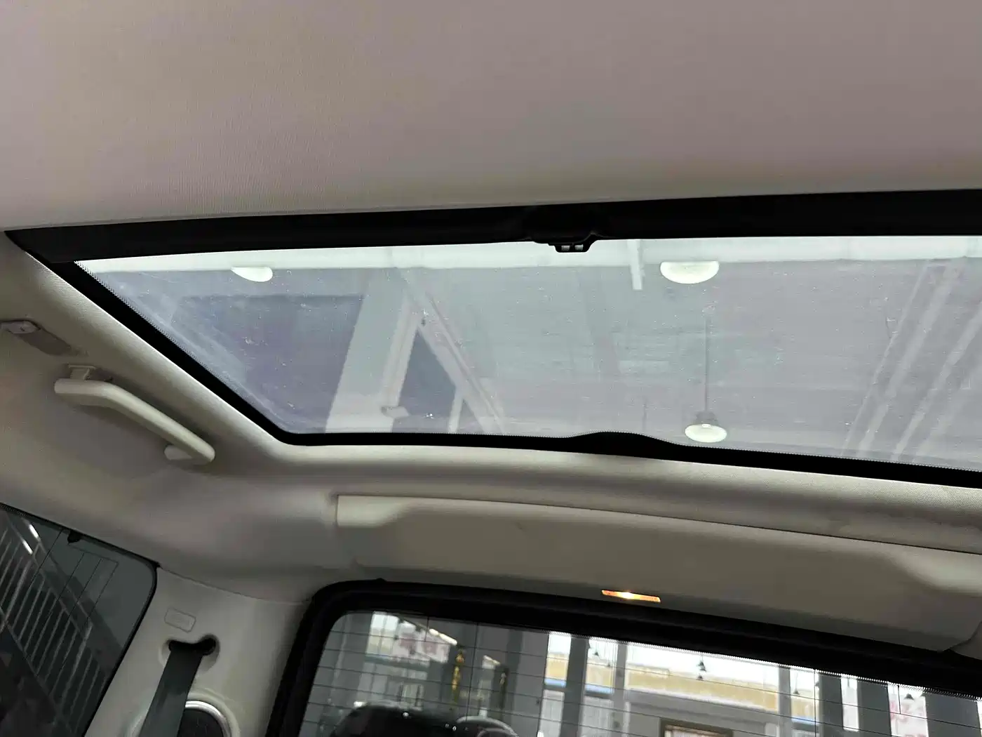 Land Rover Discovery 2015 3.0 SDV6 HSE Diesel фото 22