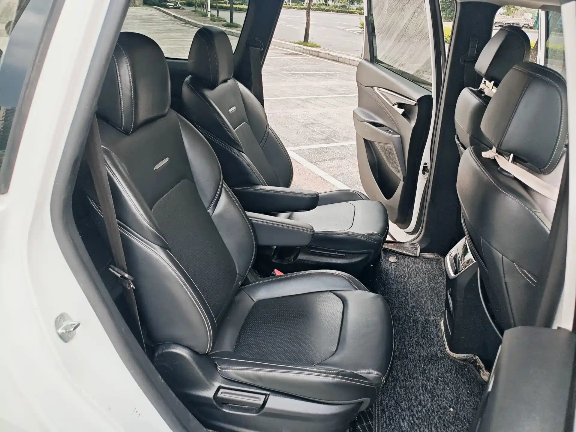 صورة 6 - Maxus Maxus G50