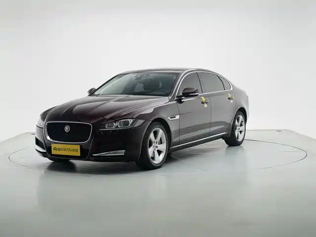Photo 1 - Jaguar XFL