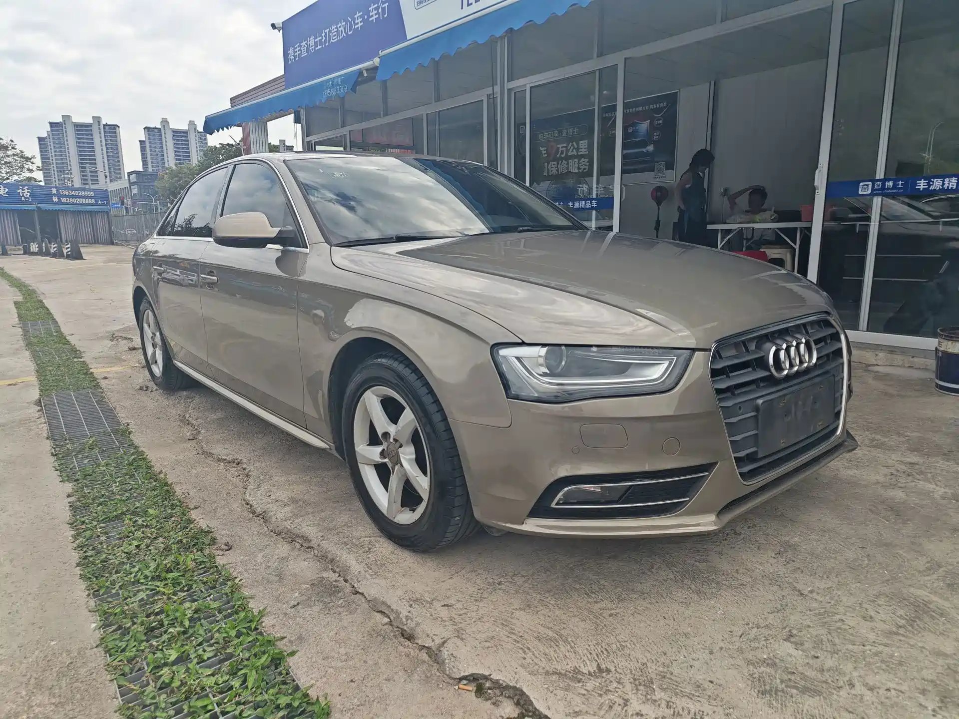 Фото 3 - Audi A4L