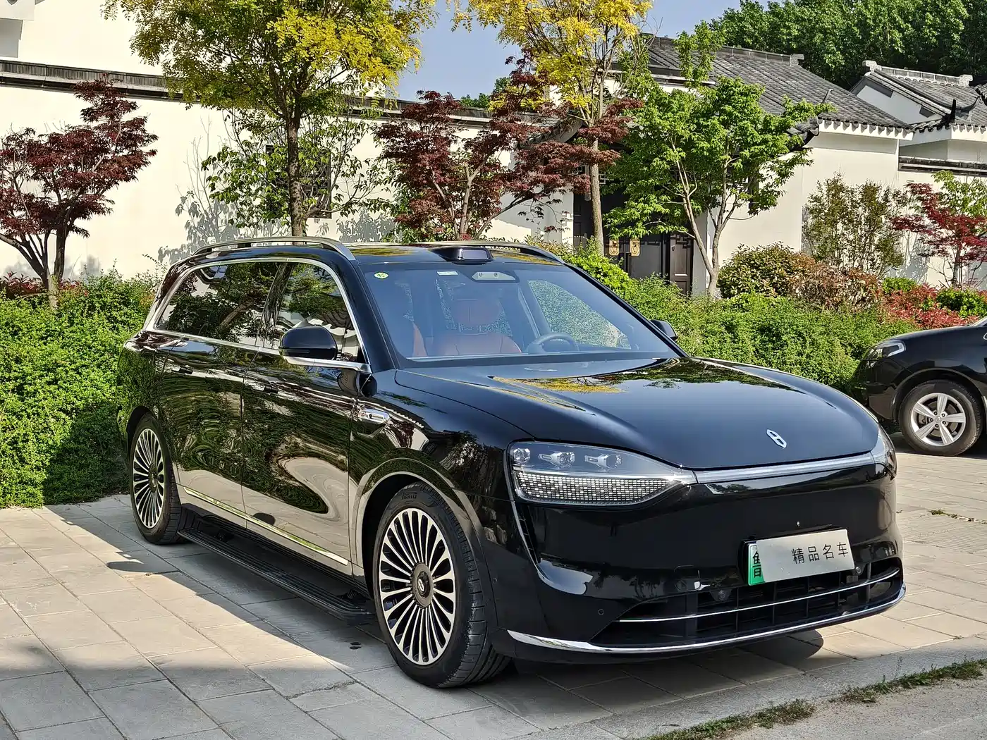 AITO Wenjie AITO M9 2025 Extended Range Ultra 52kWh 6-Seater фото 3