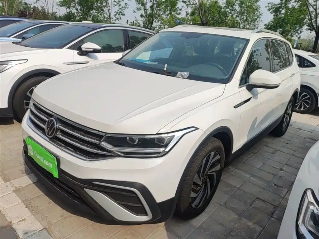 Volkswagen Tiguan L 2024 300TSI Auto 2WD Smart Edition