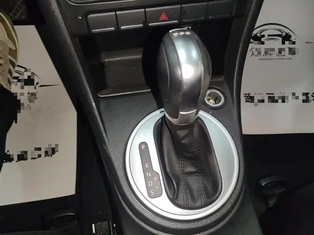 Volkswagen Beetle 2015 180TSI фото 14