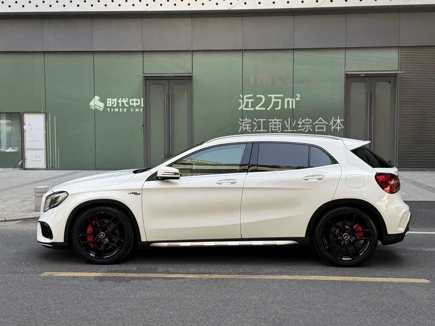 Mercedes-Benz GLA AMG 2017 Facelift AMG GLA 45 4MATIC фото 8