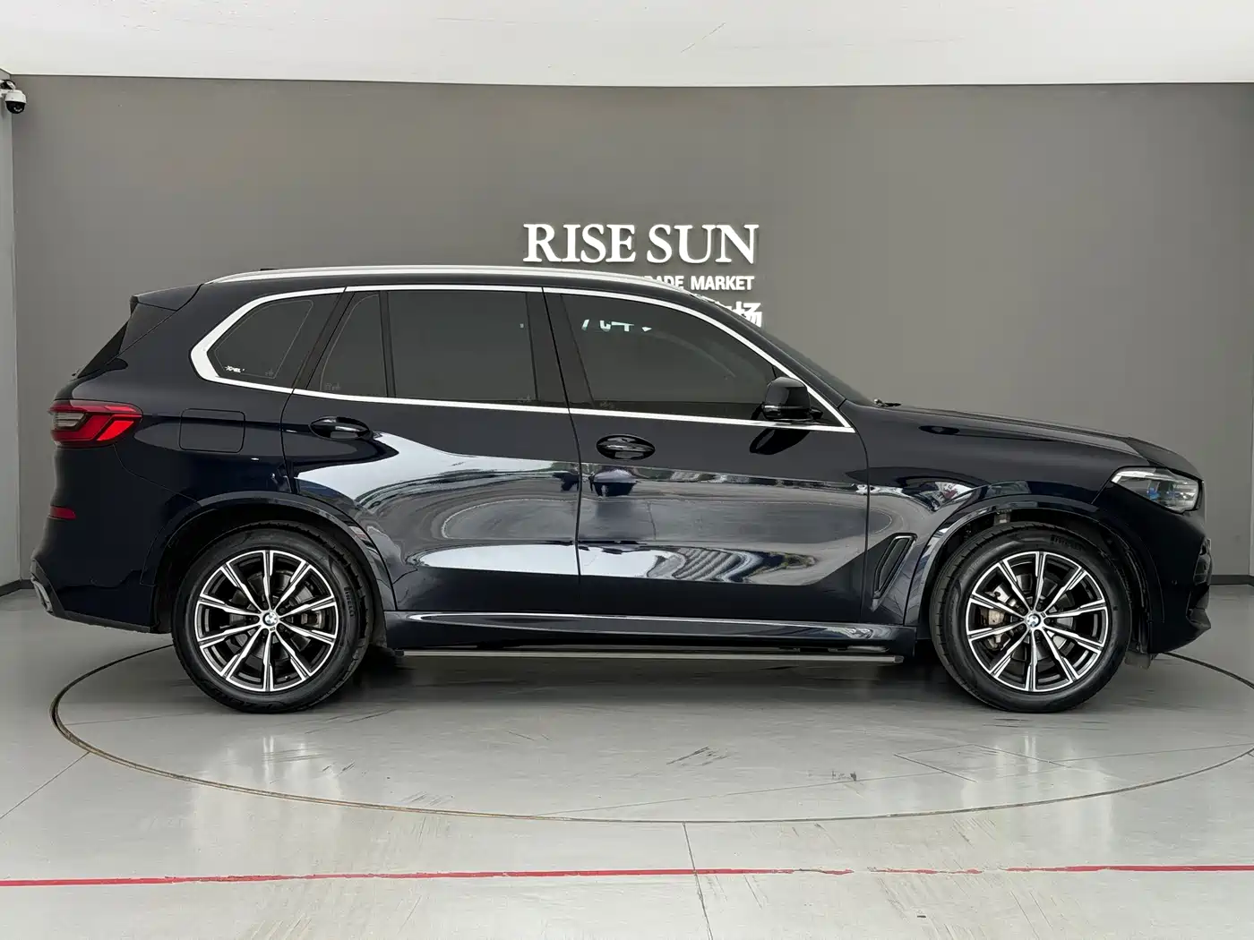 BMW X5 (Import) 2019 xDrive40i M Sport Package фото 4
