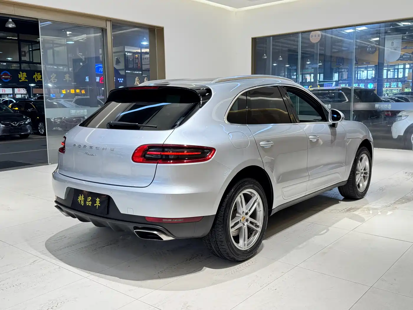 Porsche Macan 2014 Macan 2.0T фото 7