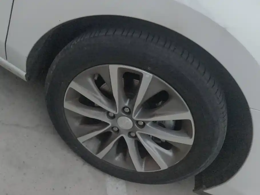 Buick GL6 2023 2021 323T Mild Hybrid Connected Luxury