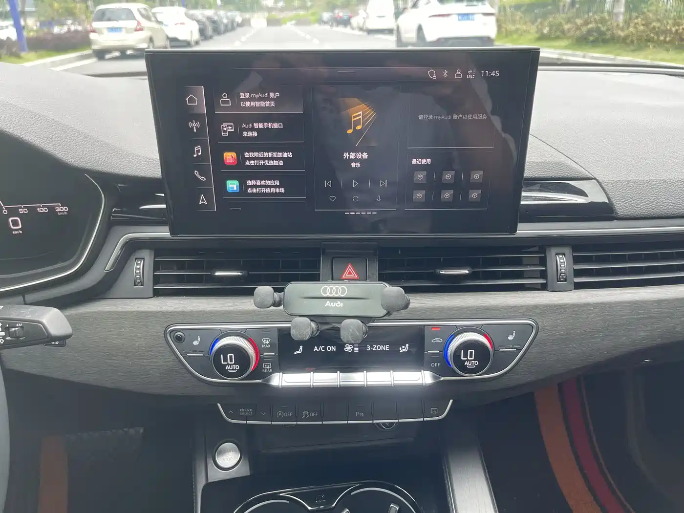 Audi A4L 2023 40 TFSI quattro Luxury Sport фото 10
