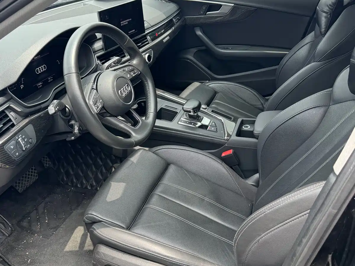 Audi A4L 2020 40 TFSI Luxury Dynamic фото 14